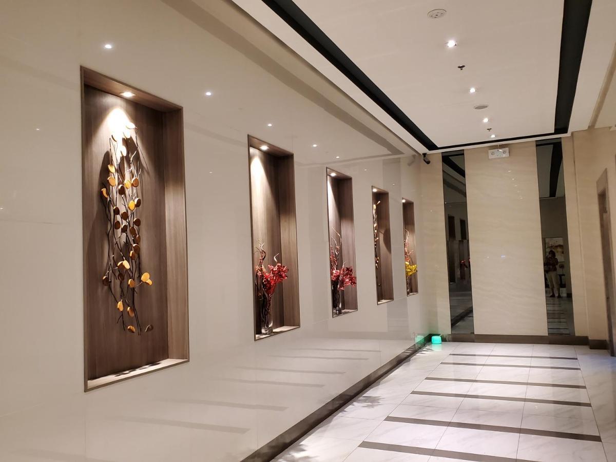 Cozyvilla At 81 Newport Blvd Walk To Naia T3 Marriott & Resorts World Casino & Newport Mall For 5 Pax Free Parking!!!! Pasay Zewnętrze zdjęcie